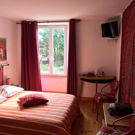 La Longre Hotell Cerisy-la-Foret Exteriör bild